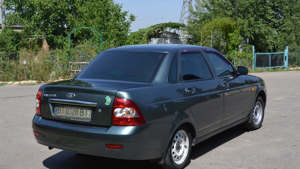 Lada Пріора Седан 1.6 3