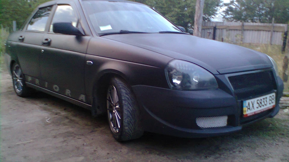 Lada Пріора Седан алмазна крихта 5