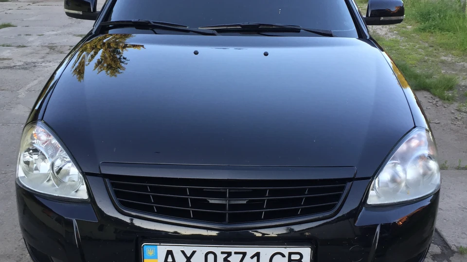 Lada Пріора Седан Black Panther