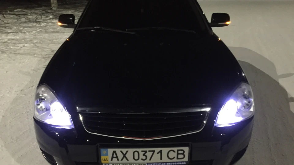 Lada Пріора Седан Black Panther 2