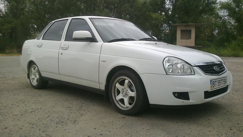 Lada Пріора Седан Cніжка 2