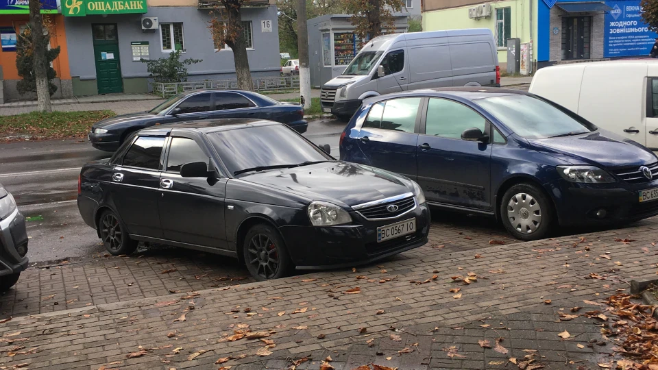 Lada Пріора Седан Чорний бункер 4
