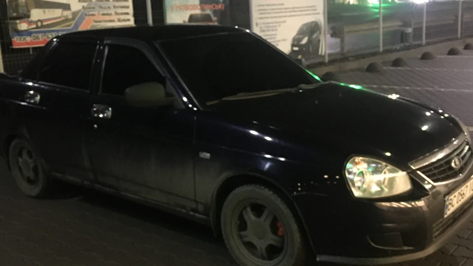 Lada Пріора Седан Чорний бункер 2