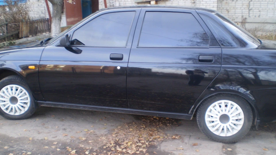 Lada Пріора Седан Чорний циган 5