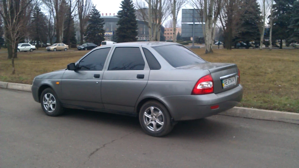 Lada Пріора Седан Колір Полюс Світу 2