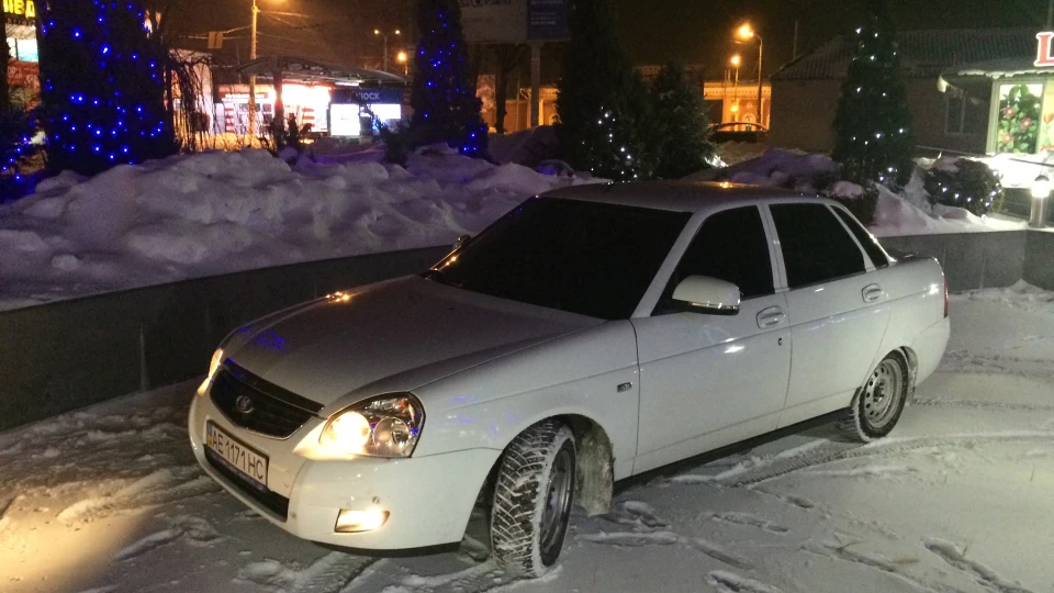 Lada Пріора Седан E-TURBO 3