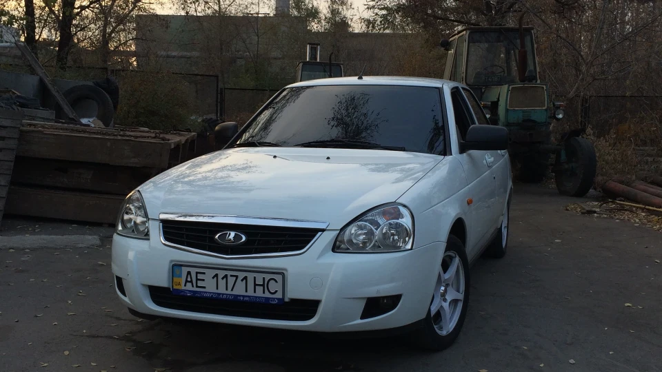 Lada Пріора Седан E-TURBO 5