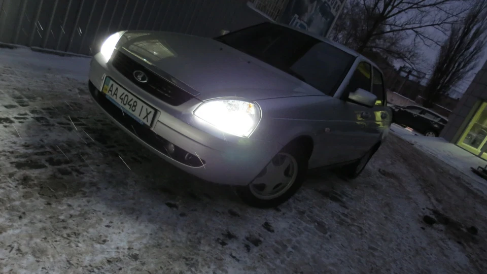 Lada Пріора Седан ELEANOR13 4