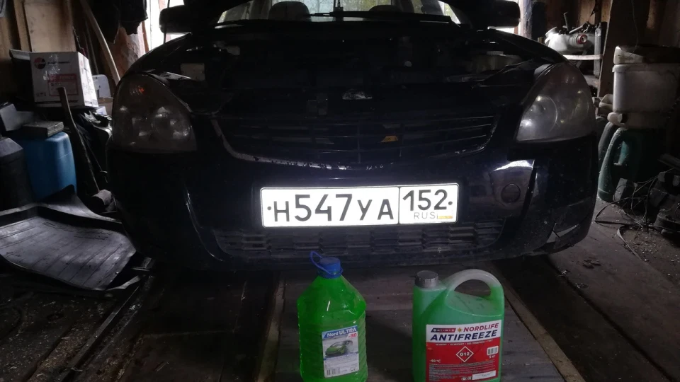 Lada Пріора Седан графітовий металік 3