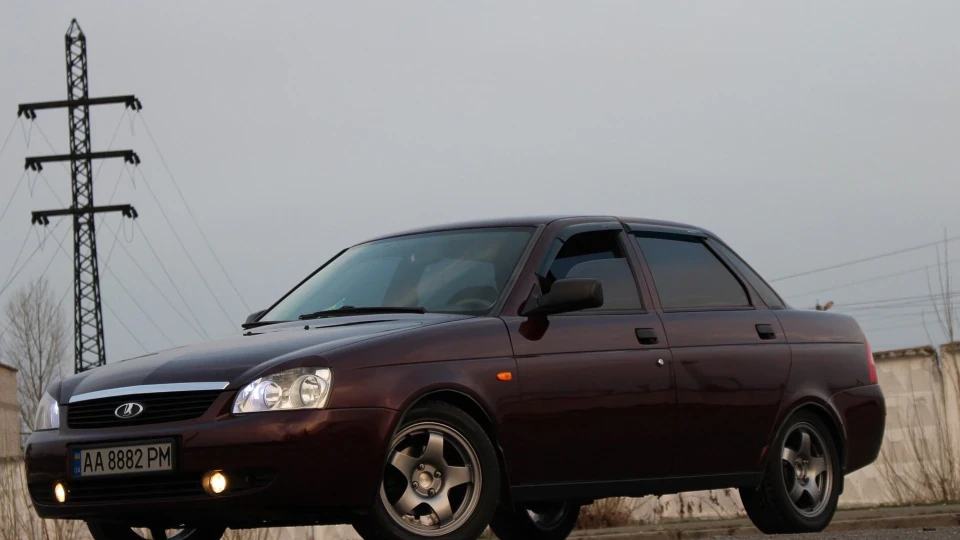 Lada Пріора Седан Grape-Spark 4