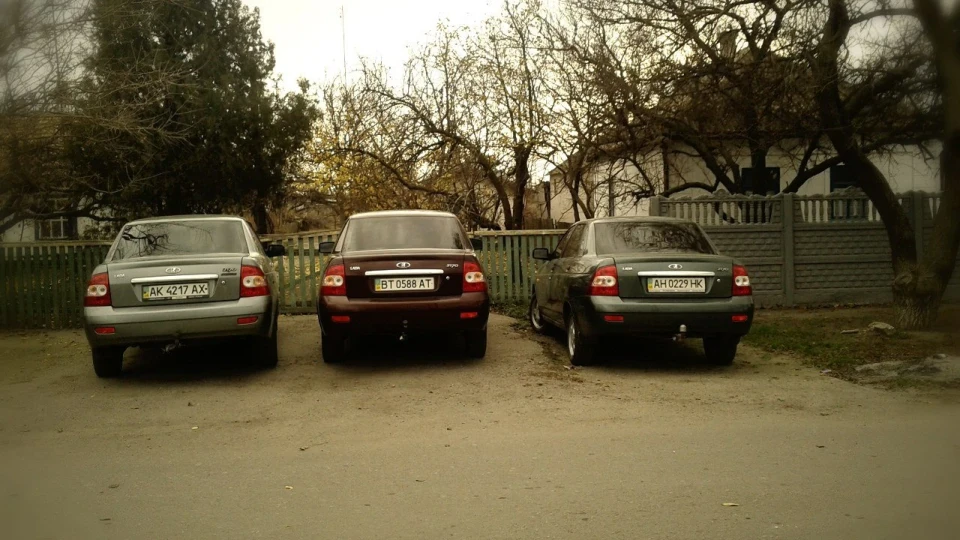 Lada Пріора Седан gReeN metallic 5