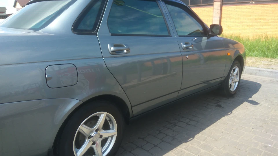 Lada Пріора Седан комфорт) 5