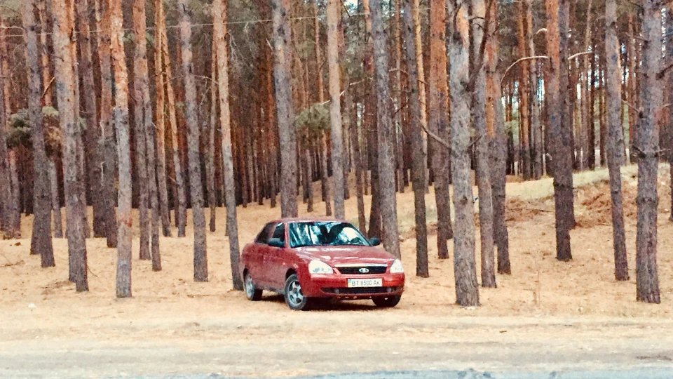 Lada Пріора Седан Червоний металік 2