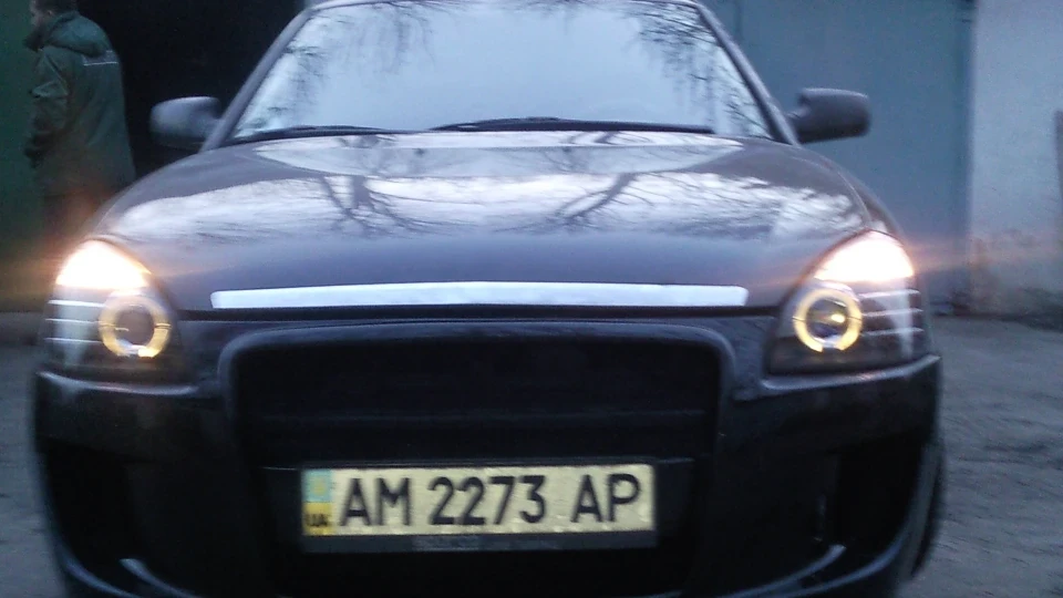 Lada Пріора Седан Pontiac 3