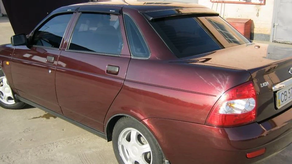Lada Пріора Седан Портвейн
