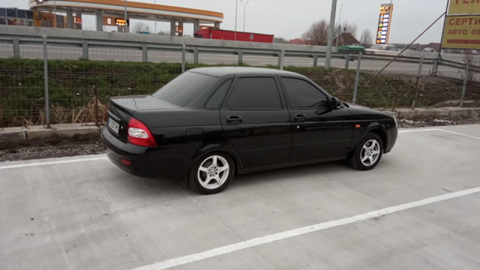 Lada Пріора Седан priorkin 3