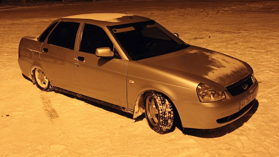 Lada Пріора Седан продаю 4