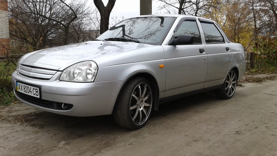 Lada Пріора Седан продана 2