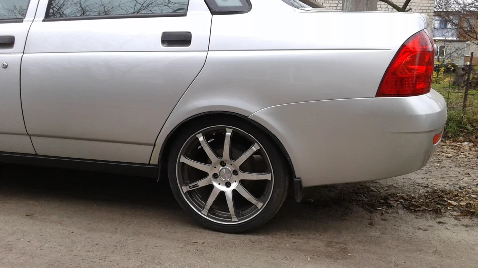 Lada Пріора Седан продана 4