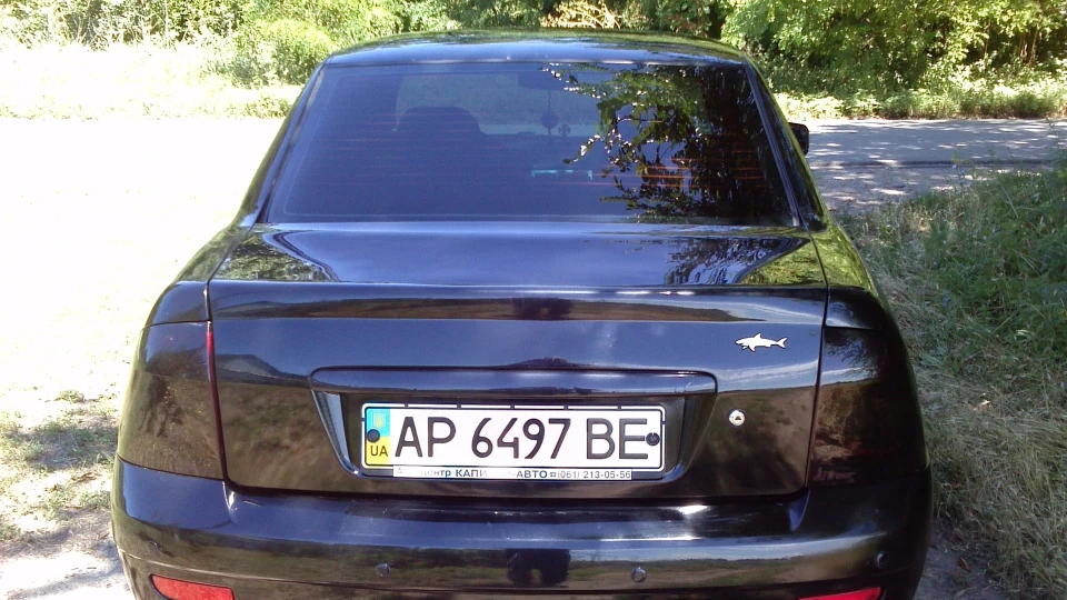 Lada Пріора Седан куля 3