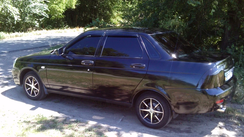 Lada Пріора Седан куля 5