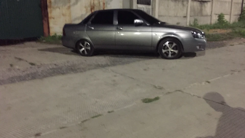 Lada Пріора Седан quartz metallic 5