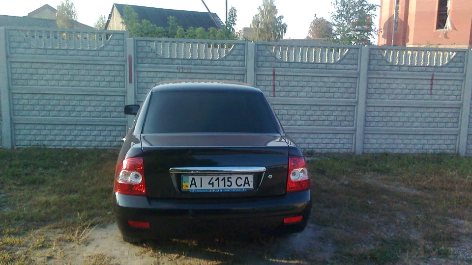 Lada Пріора Седан Робінгуд