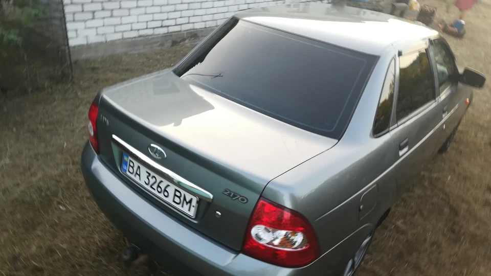 Lada Пріора Седан Сірий металік 4