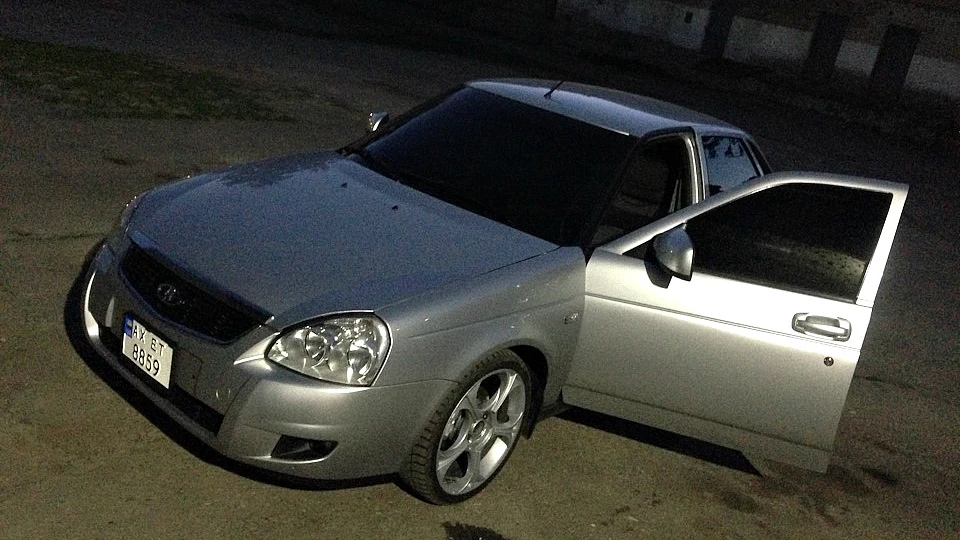 Lada Пріора Седан ▰ Silver Queen ▰