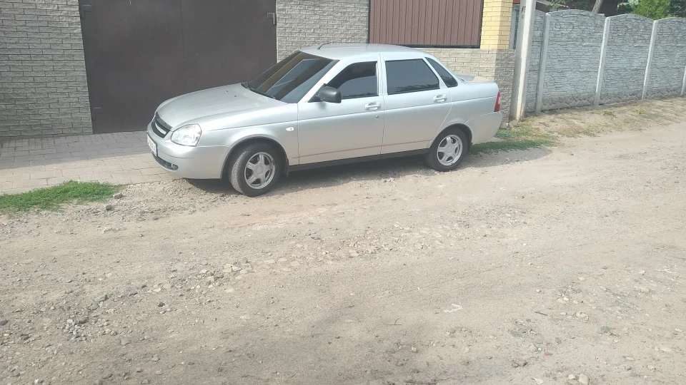 Lada Пріора Седан Снігова королева 2012 2