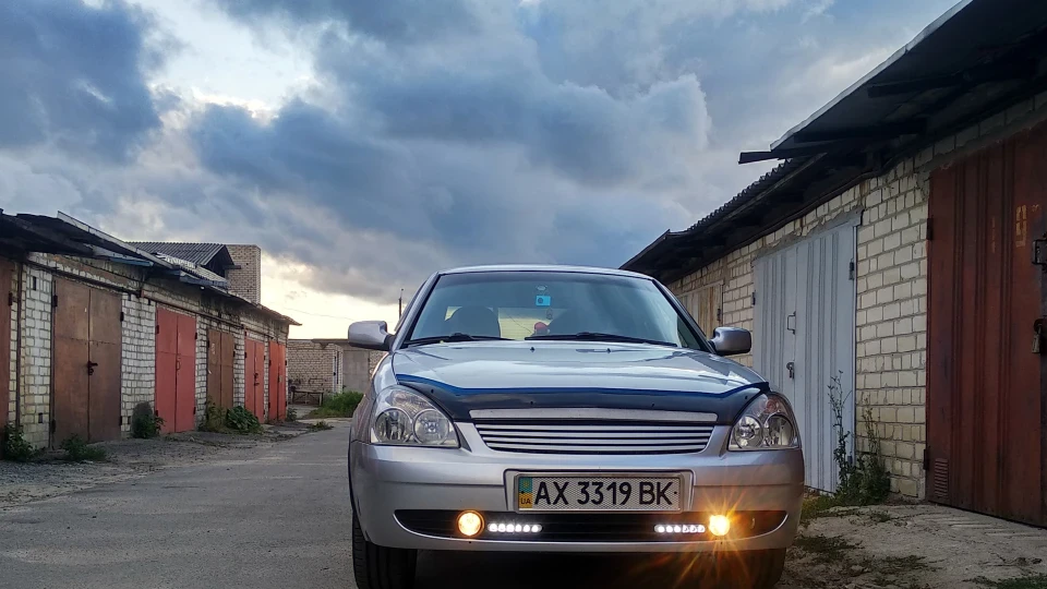 Lada Пріора Седан Снігова королева