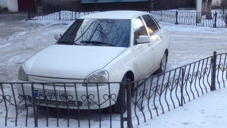 Lada Пріора Седан Сніжок) 2