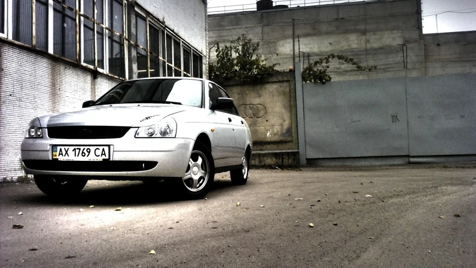 Lada Пріора Седан Stock Look 2