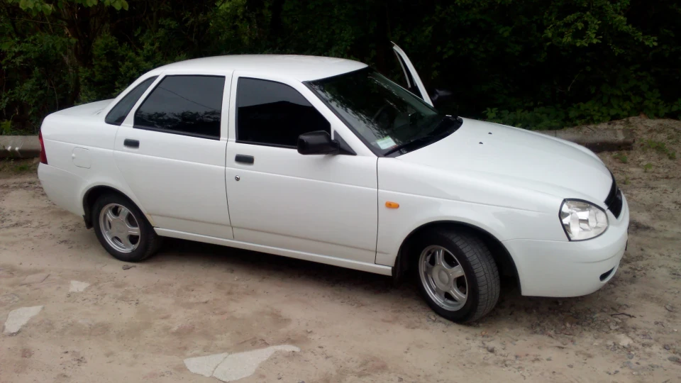 Lada Пріора Седан Сток 3