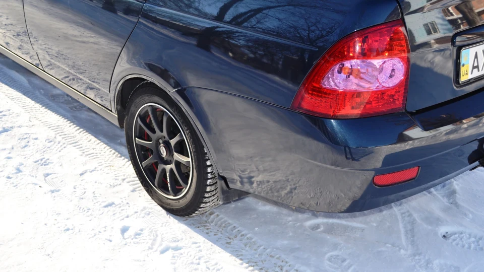 Lada Пріора Седан Strugilka 2