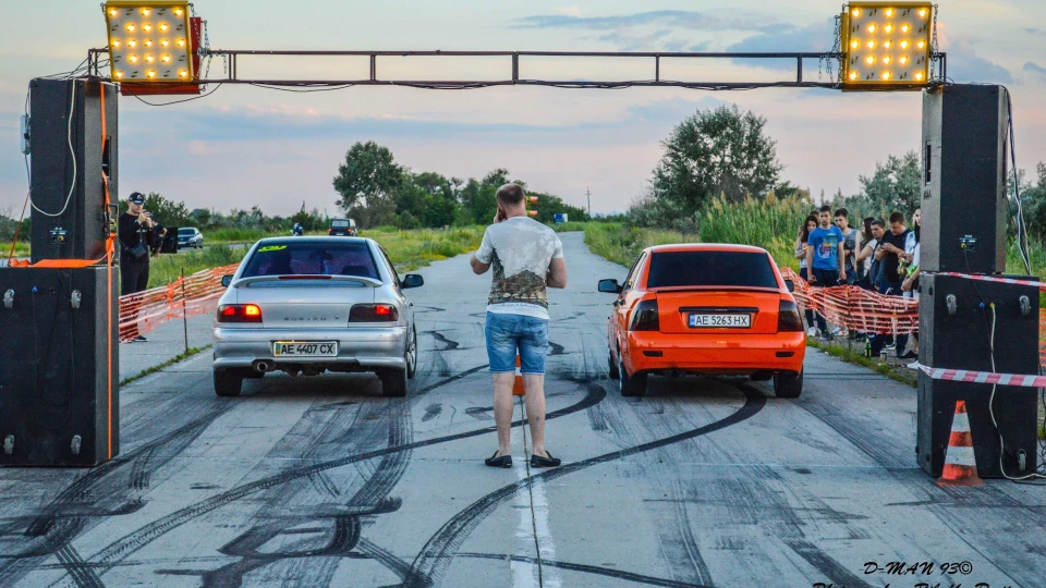 Lada Пріора Седан Турбо-Апельсін 4