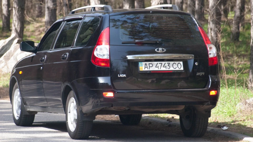 Lada Пріора Універсал 2
