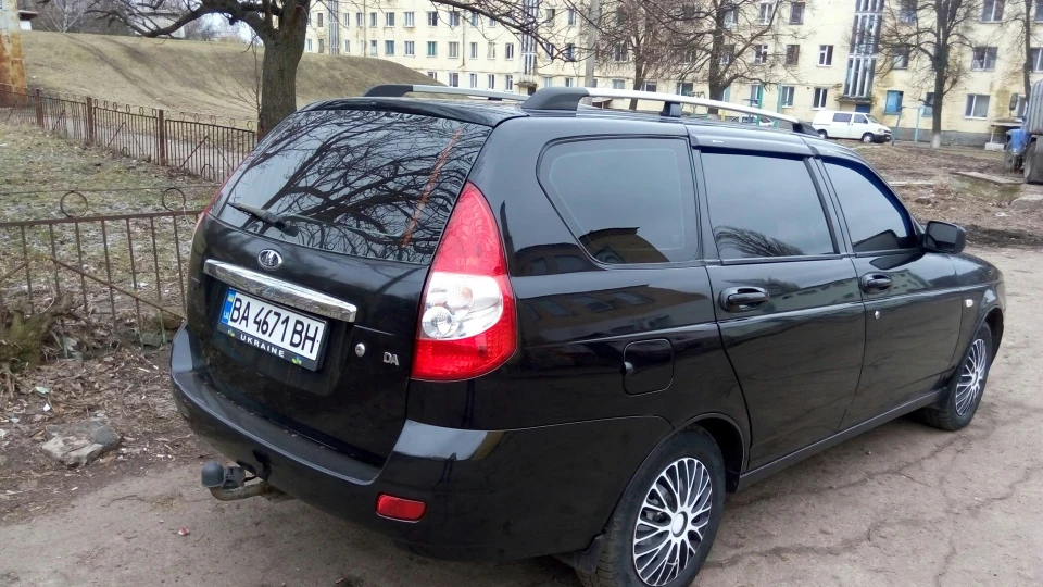 Lada Пріора Універсал 3