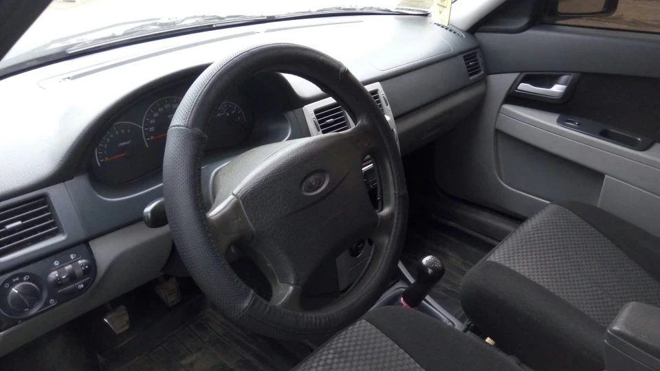 Lada Пріора Універсал 5