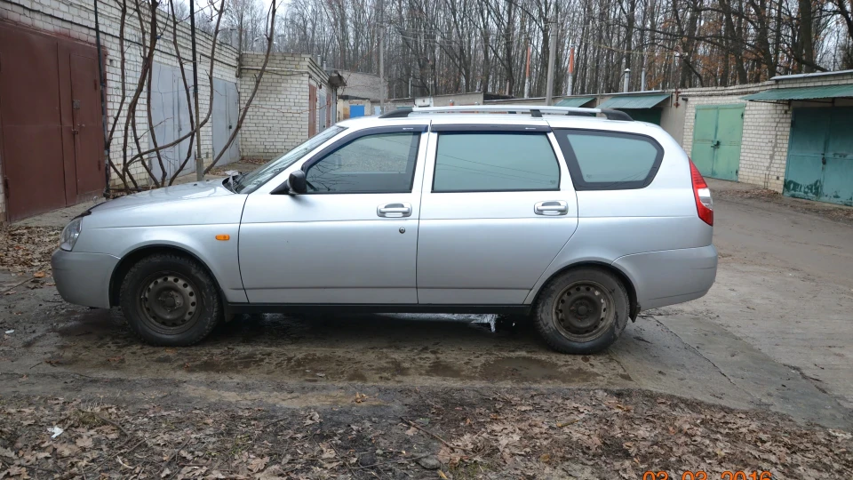 Lada Пріора Універсал 4