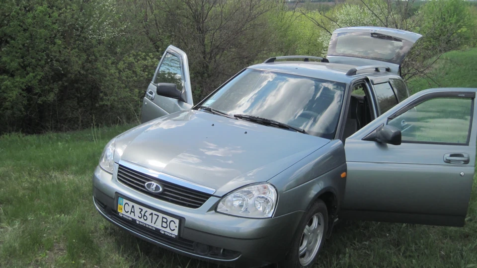 Lada Пріора Універсал 2