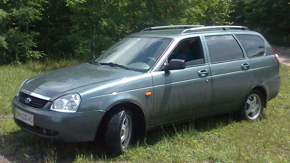Lada Пріора Універсал 4