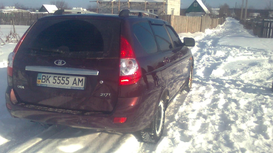 Lada Пріора Універсал 4