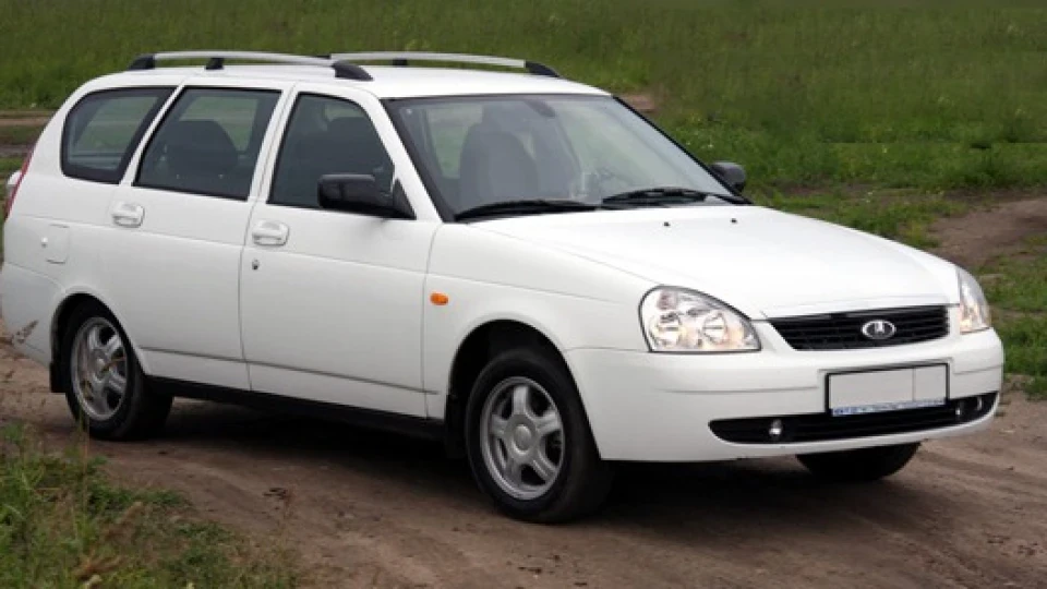 Lada Пріора Універсал 2