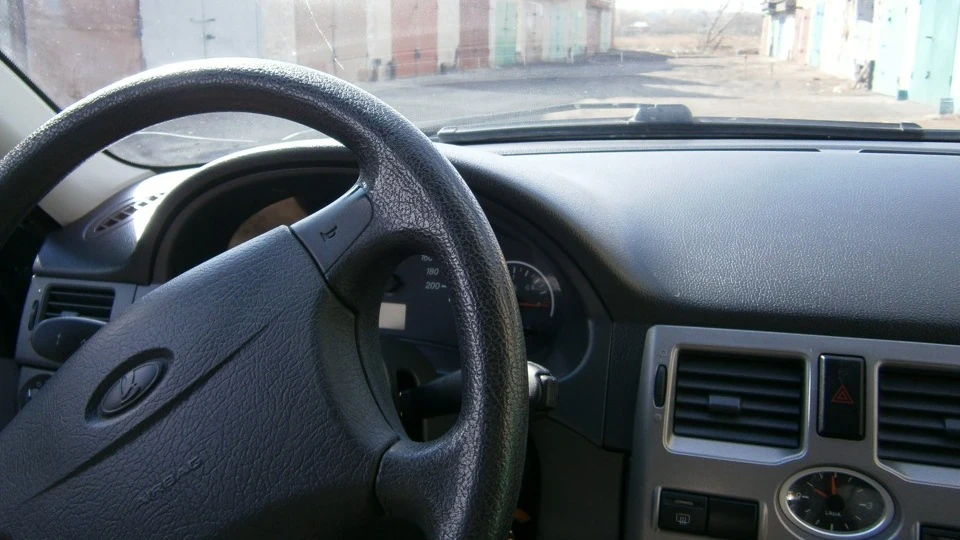 Lada Пріора Універсал 5