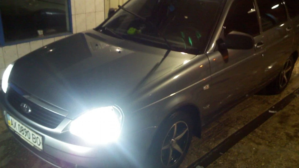 Lada Пріора Універсал Кварц