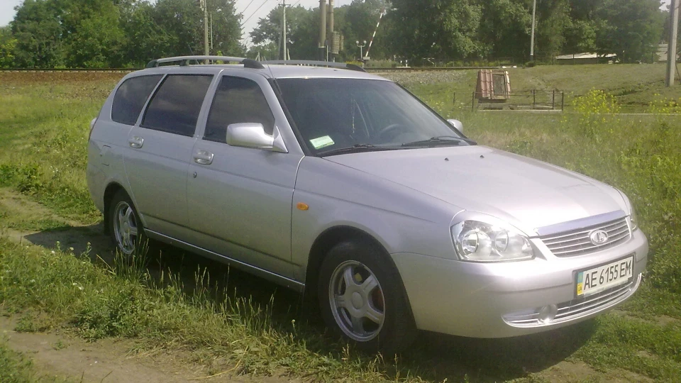 Lada Пріора Універсал Сірий vagonchik