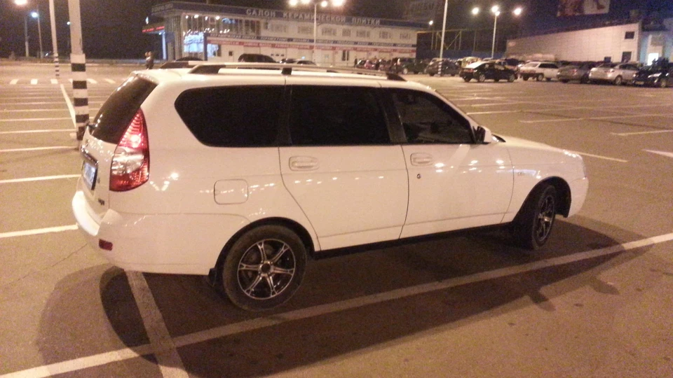 Lada Пріора Універсал сніжинка 2