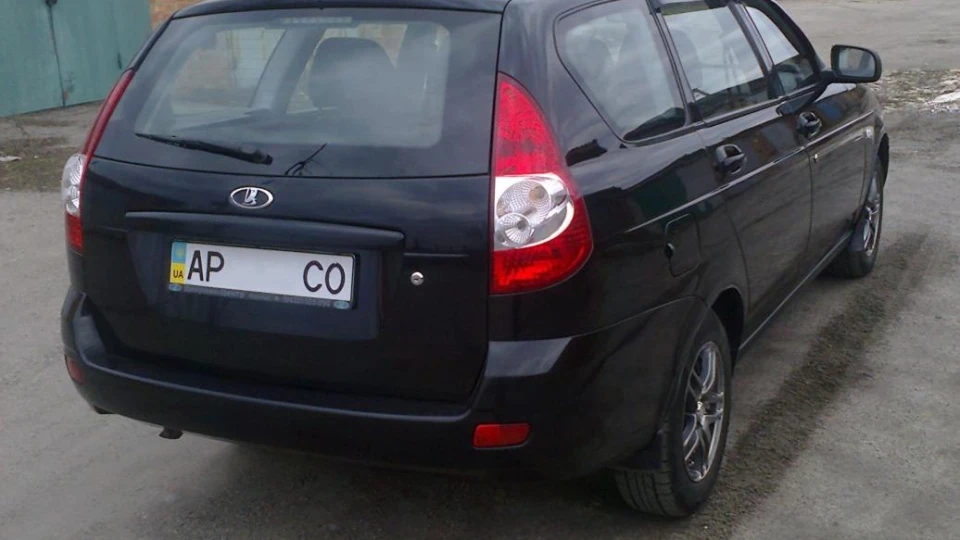 Lada Пріора Універсал ХАМЕЛЕОН 2