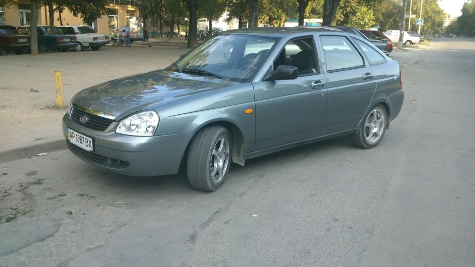 Lada Пріора Хетчбек